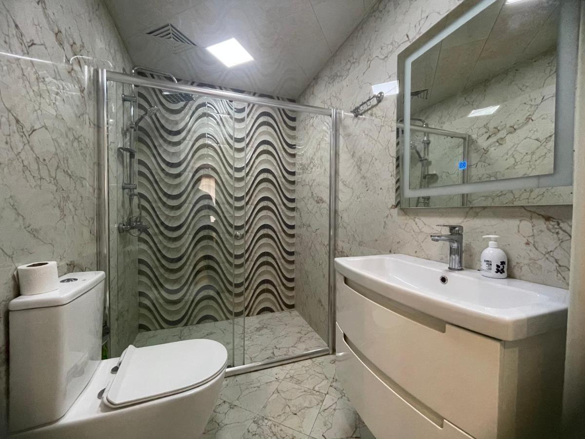 Luxe Azure Apartment Баку Екстериор снимка