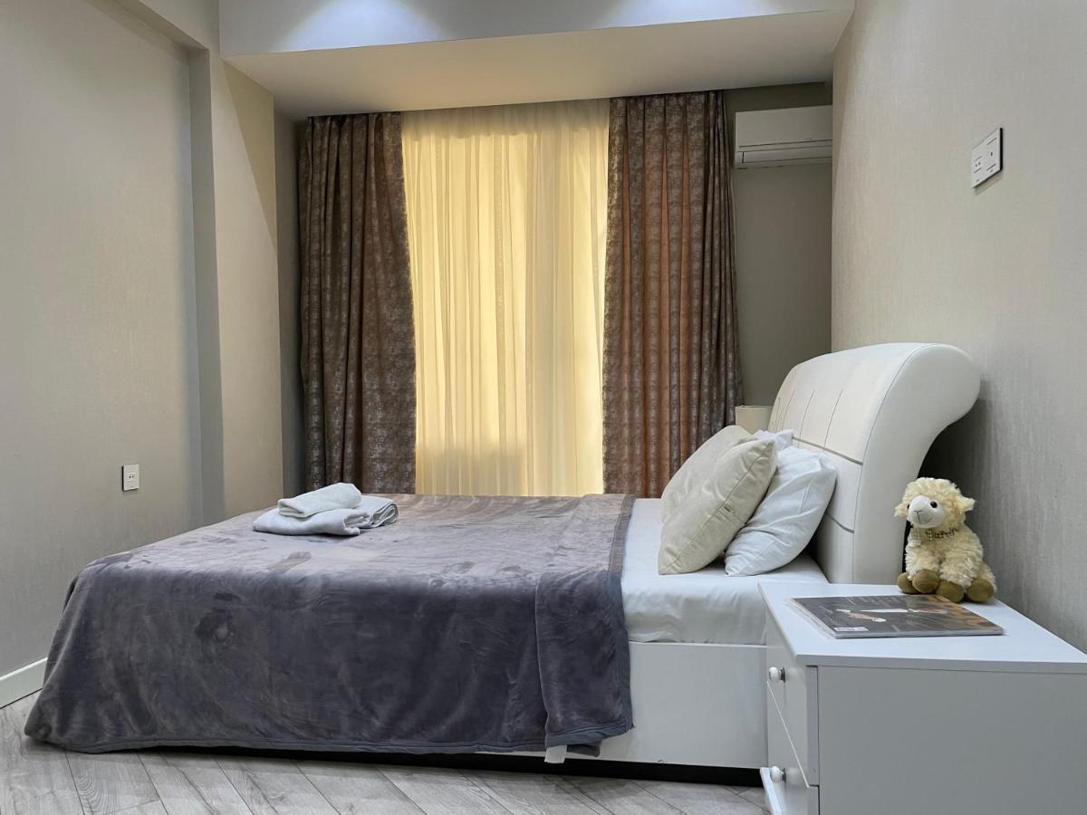 Luxe Azure Apartment Баку Екстериор снимка
