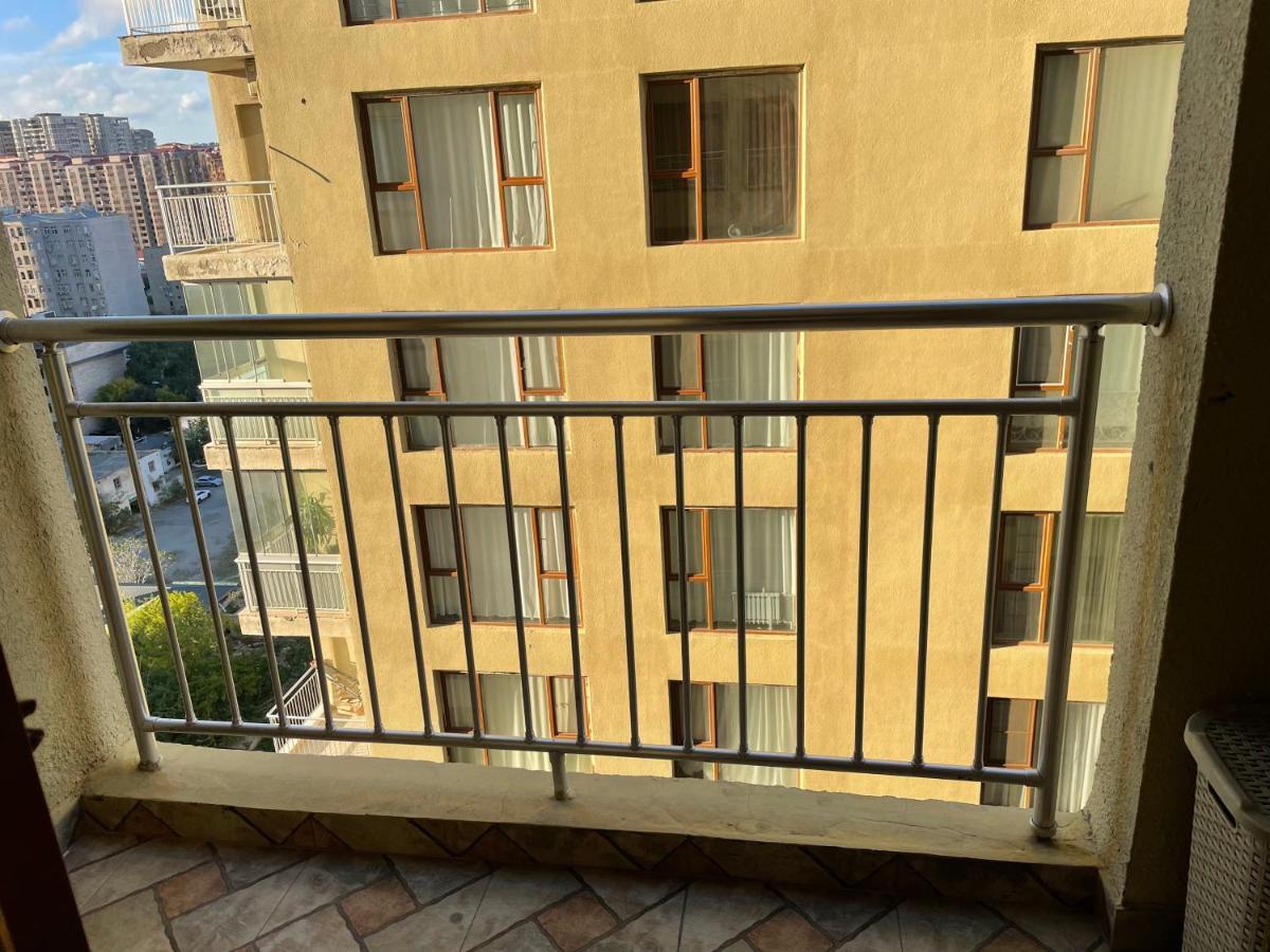 Luxe Azure Apartment Баку Екстериор снимка